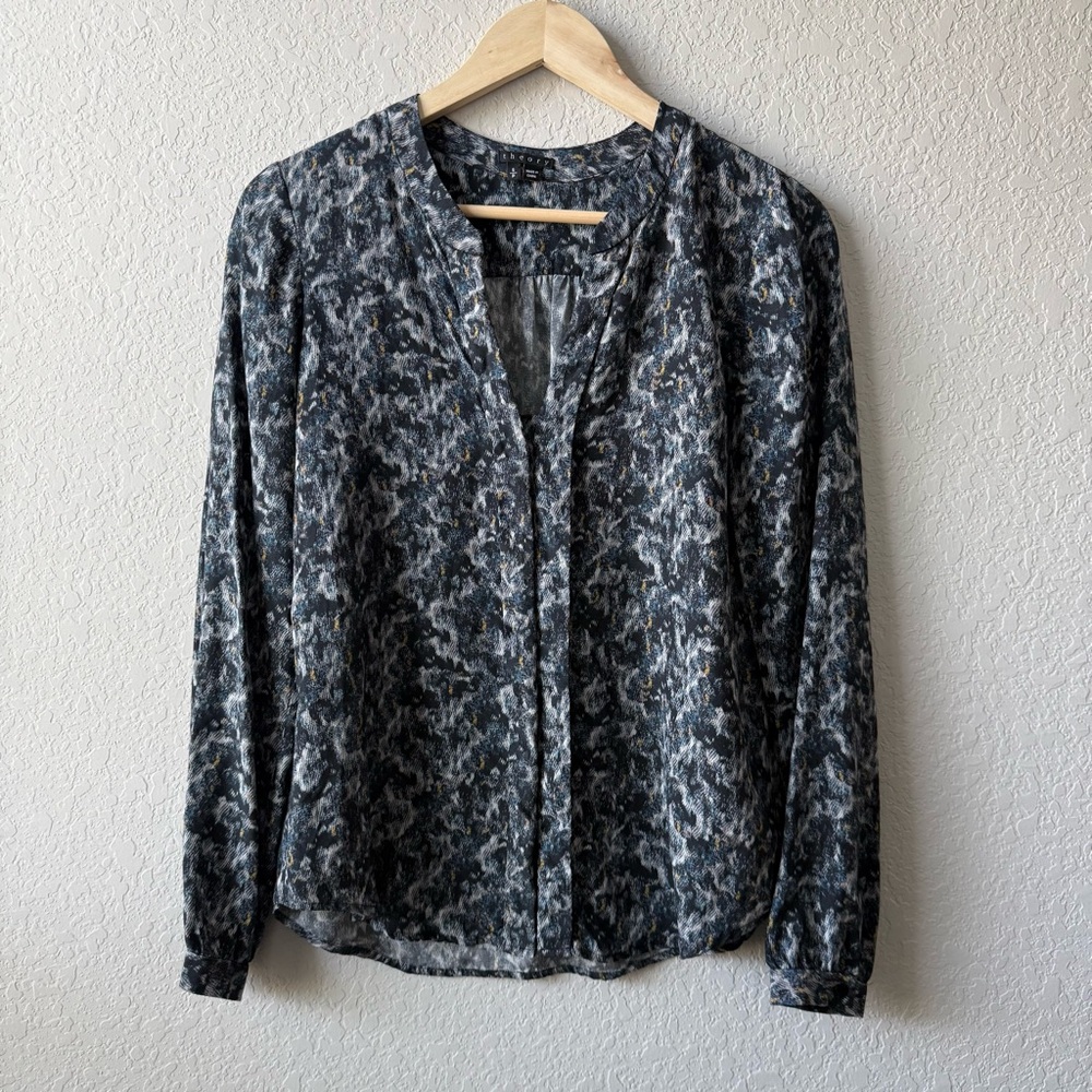 5/$25 Theory‎ Black and Gray Patterned Silk Blouse